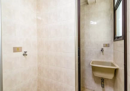 Apartamento com 2 Quartos e 1 banheiro para Alugar, 48 m² por R$ 1.300/Mês - https://www.greenet.com.br